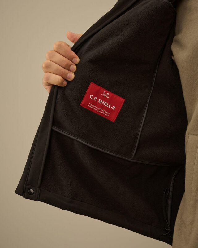 CP Company Softshell Goggle prsluk crni-2